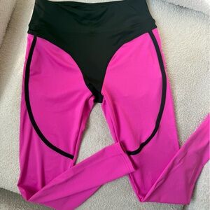 Pink and Black High-Waist Leggings – New